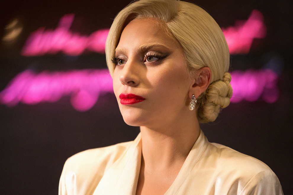 Леди Гага целовалась на сцене с женатым мужчиной – POPCAKE