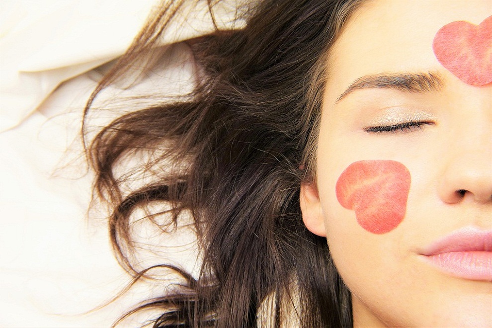 Мгновенный эффект: топ -5 лучших тканевых масок для лица
