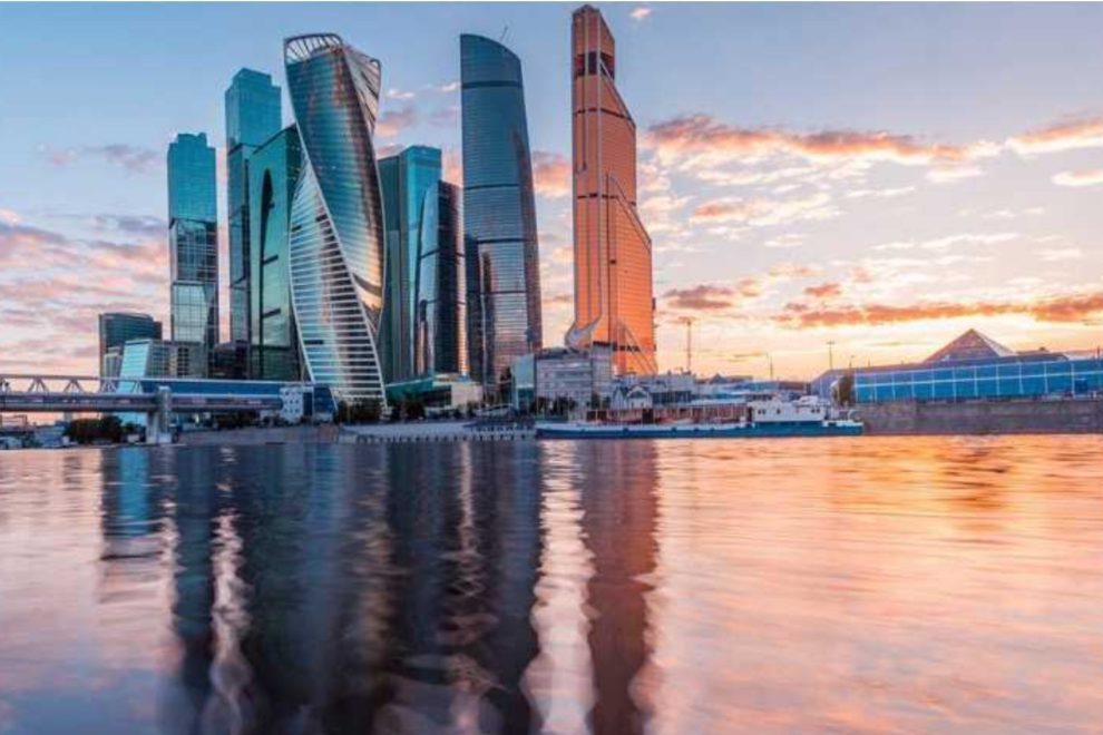 TikTok и Комитет по туризму города Москвы предлагают изучать столицу, не выходя из дома