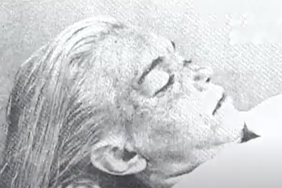 Мёртвая Мэрилин Монро: В СМИ впервые опубликованы уникальные снимки –  POPCAKE