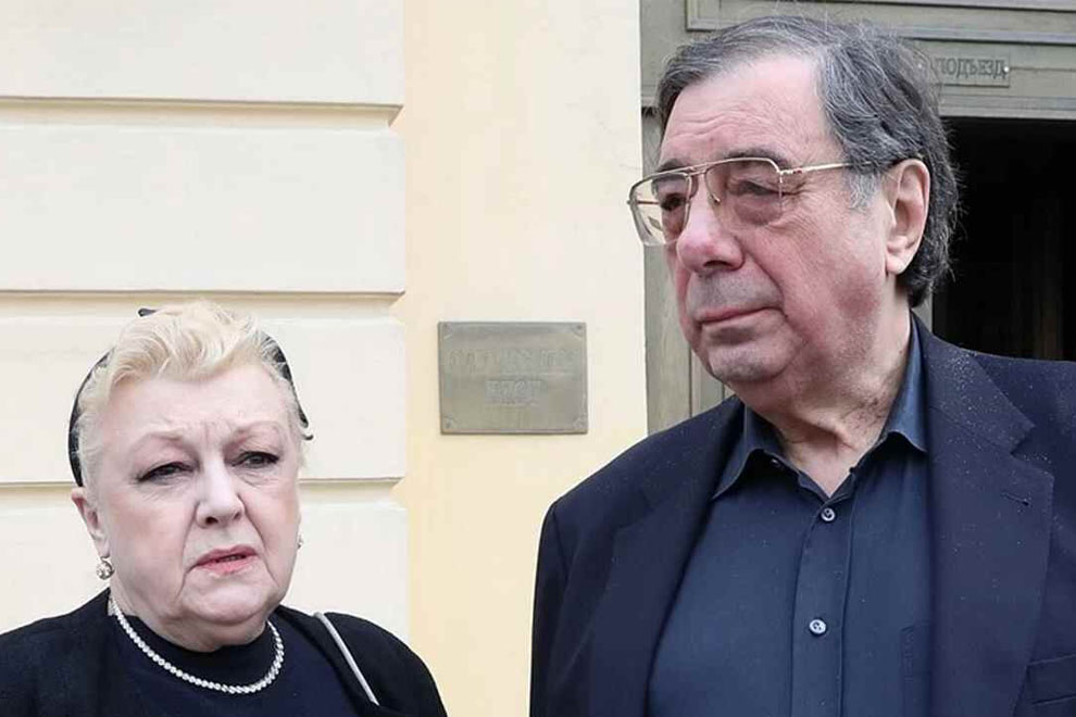 Дрожжину и Цивина обвиняют в воровстве недвижимости пенсионеров