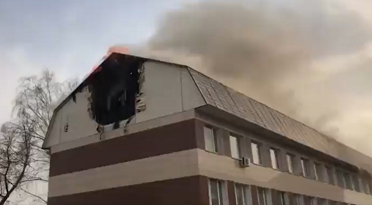 В Москве горит бизнес-центр «Золотое кольцо»