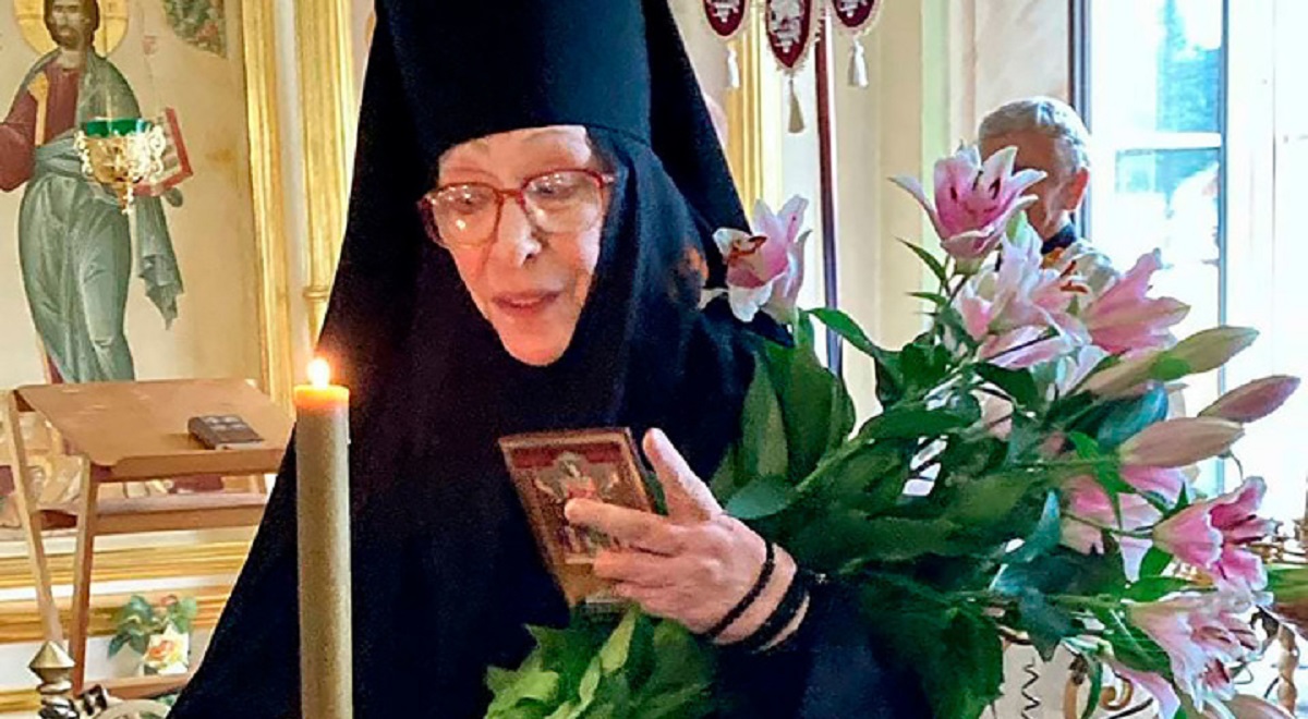 Сын заставил? Почему Екатерина Васильева стала монахиней?