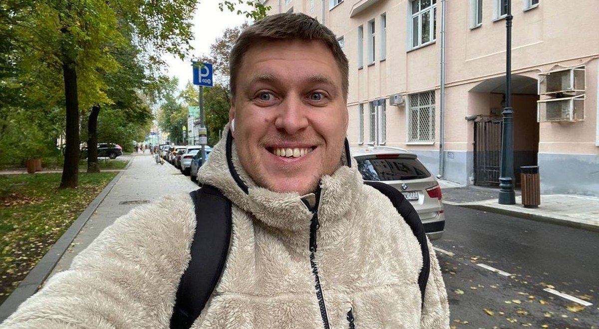 «Мама звонит и тянет с собой страдать»: уехавший из России Александр Незлобин игнорирует слезы матери и просьбы вернуться