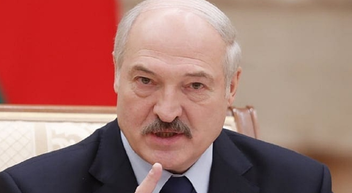 Александру Лукашенко разбили лицо до крови