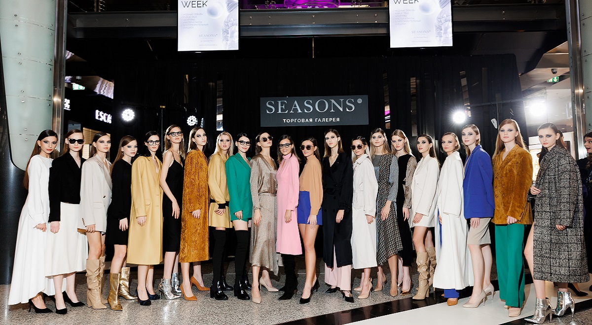 Smart fashion Игоря Чапурина в экологичных тонах на открытии Недели моды Seasons Fashion Week