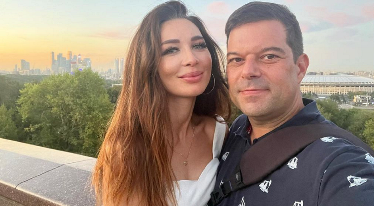 Ведущий «Первого канала» Сергей Бабаев женился через два года на студентке после смерти жены